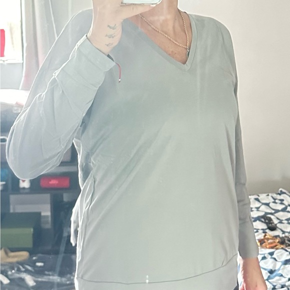 NWT Open back LS V neck top 100%cotton - Picture 6 of 6